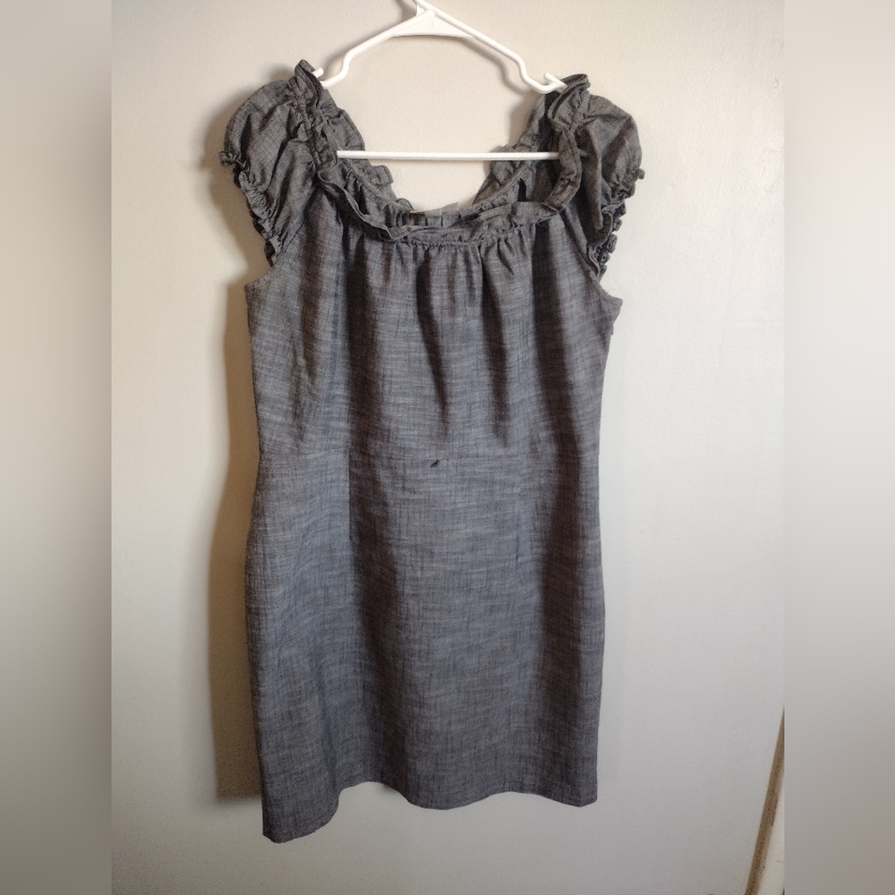 Dressbarn Gray Ruffled Cap Sleeve Dress Size 12